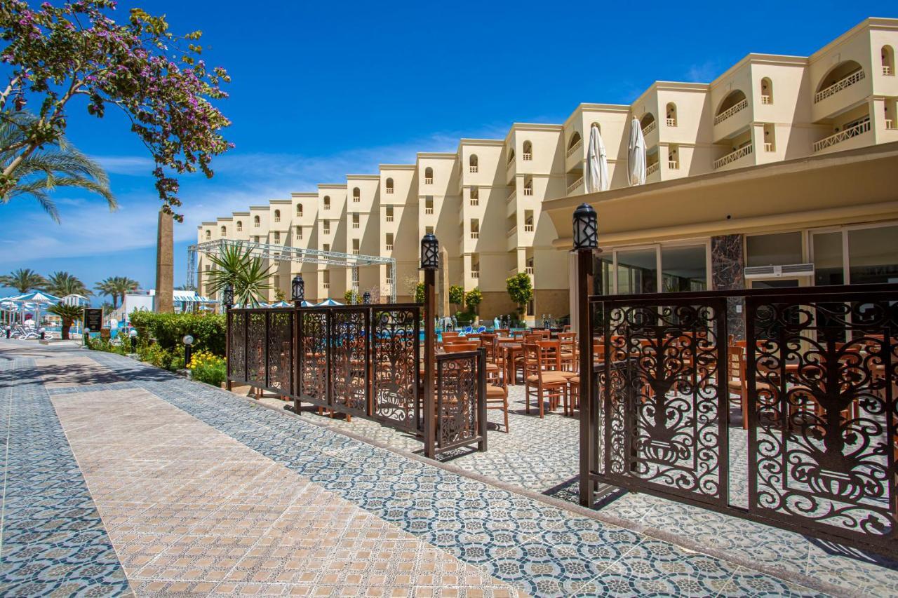 Amc Royal Hotel & Spa Hurghada Exterior foto
